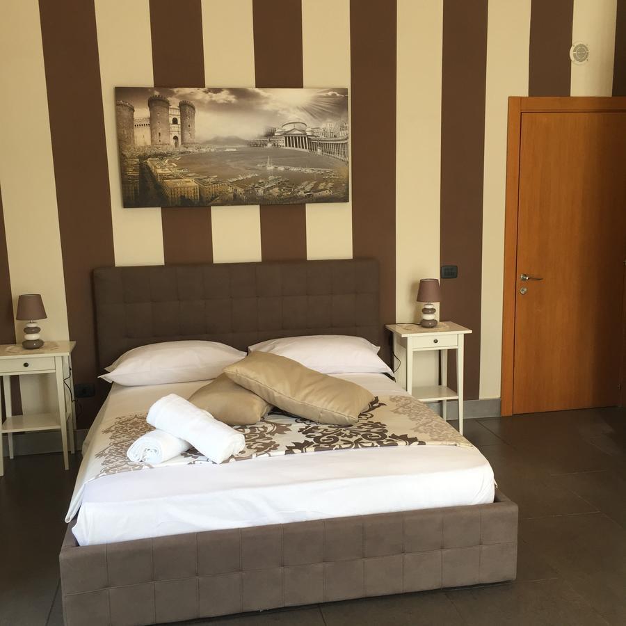 Dante & Beatrice Bed and Breakfast Napels Buitenkant foto